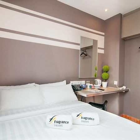 Fragrance Hotel - Kovan Singapore Exterior photo