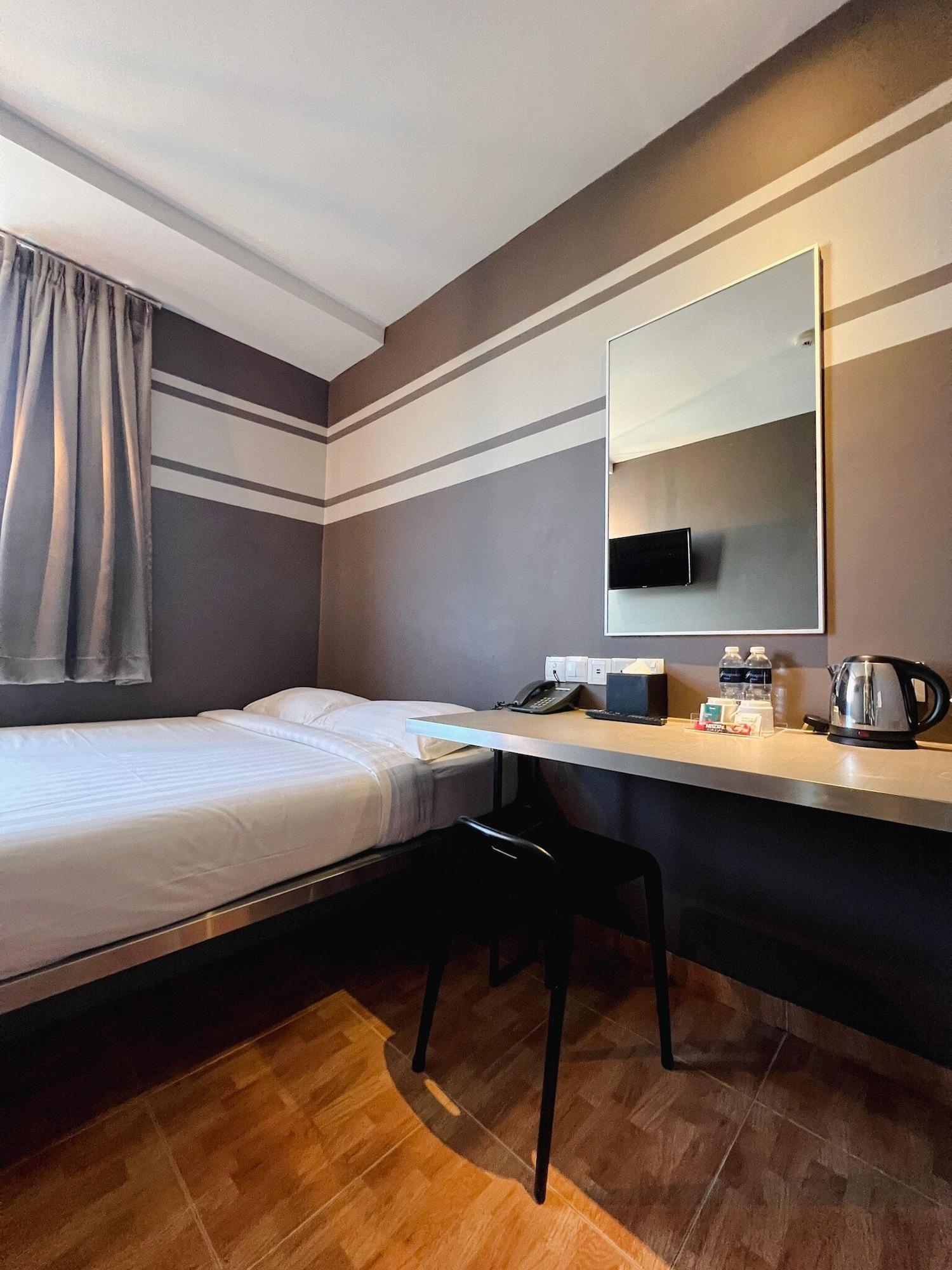 Fragrance Hotel - Kovan Singapore Exterior photo