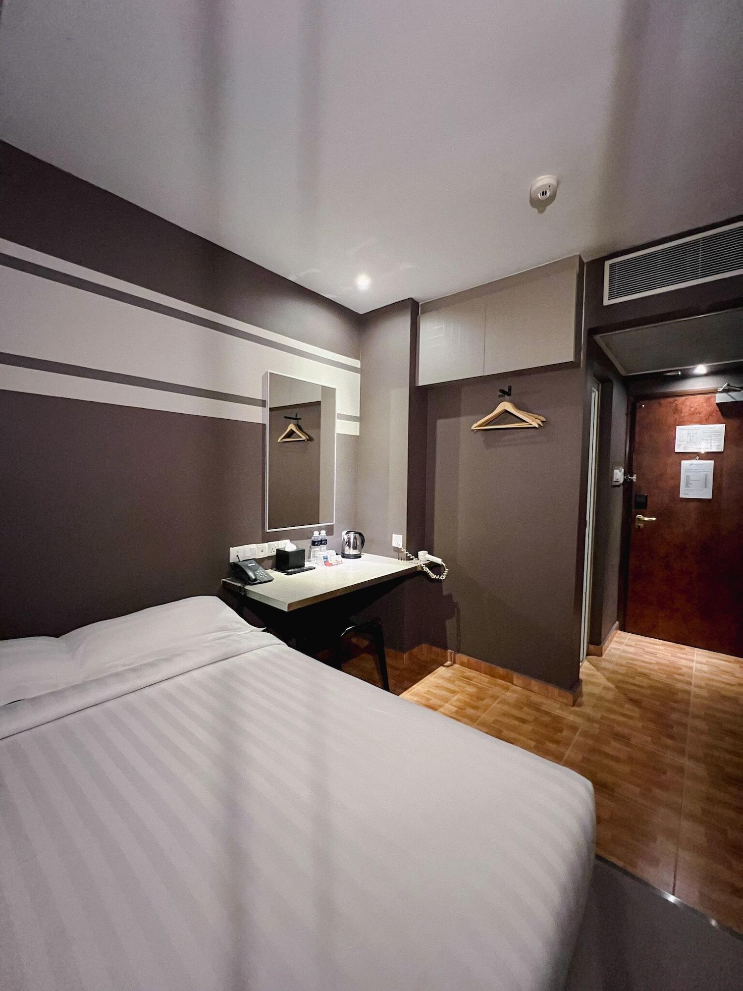 Fragrance Hotel - Kovan Singapore Exterior photo