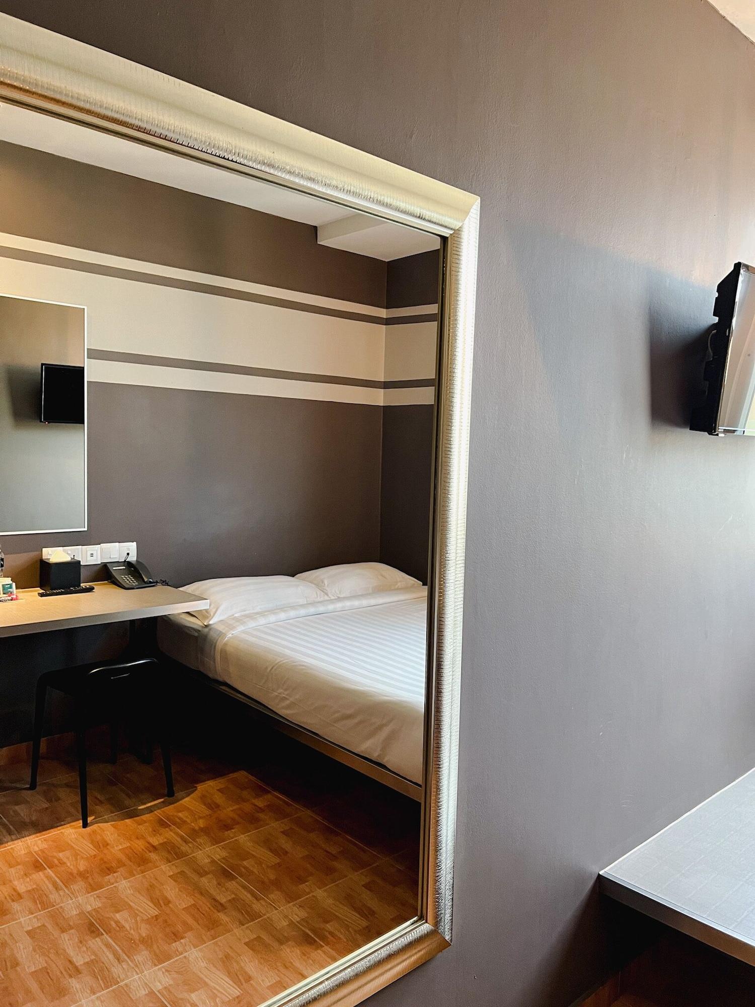 Fragrance Hotel - Kovan Singapore Exterior photo