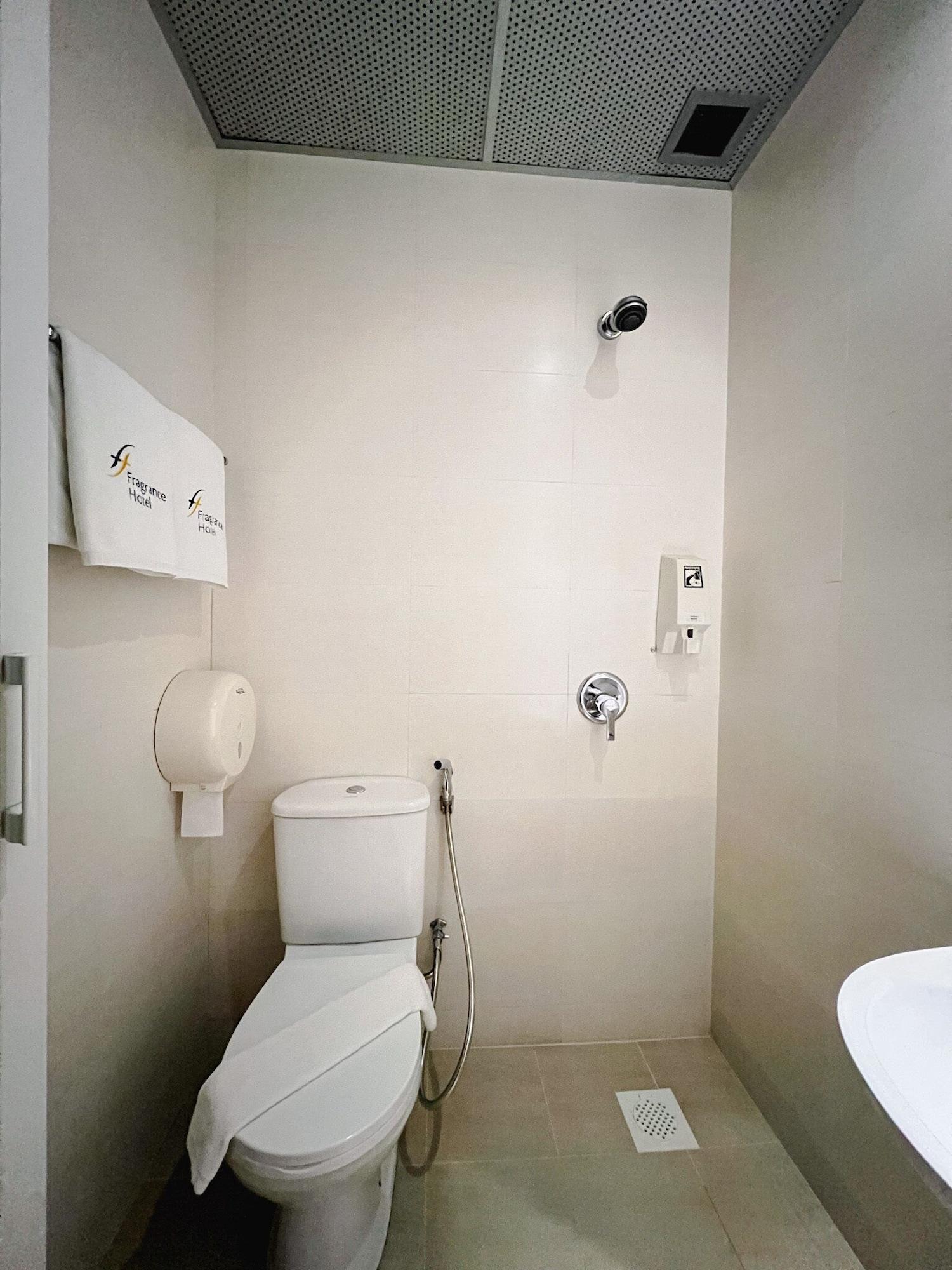 Fragrance Hotel - Kovan Singapore Exterior photo