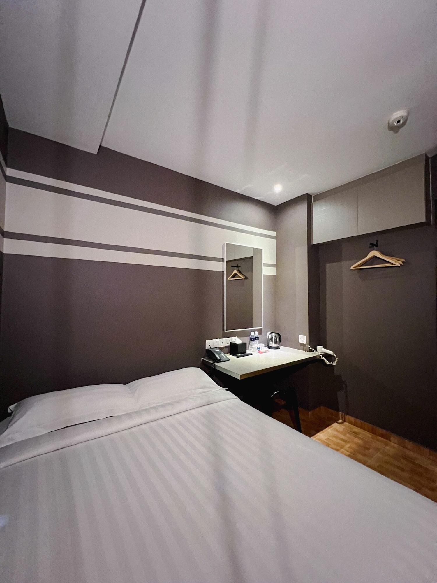 Fragrance Hotel - Kovan Singapore Exterior photo