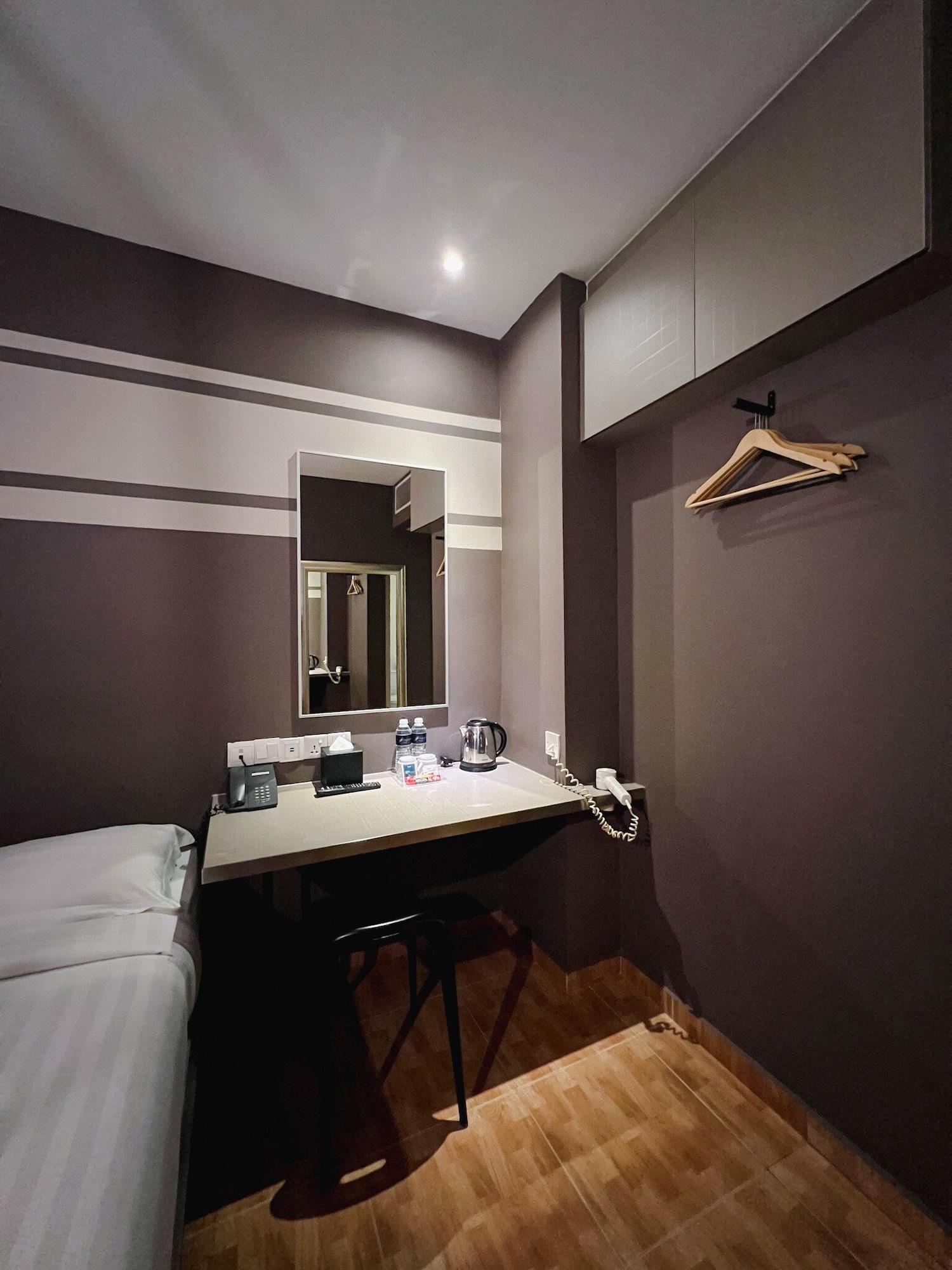 Fragrance Hotel - Kovan Singapore Exterior photo