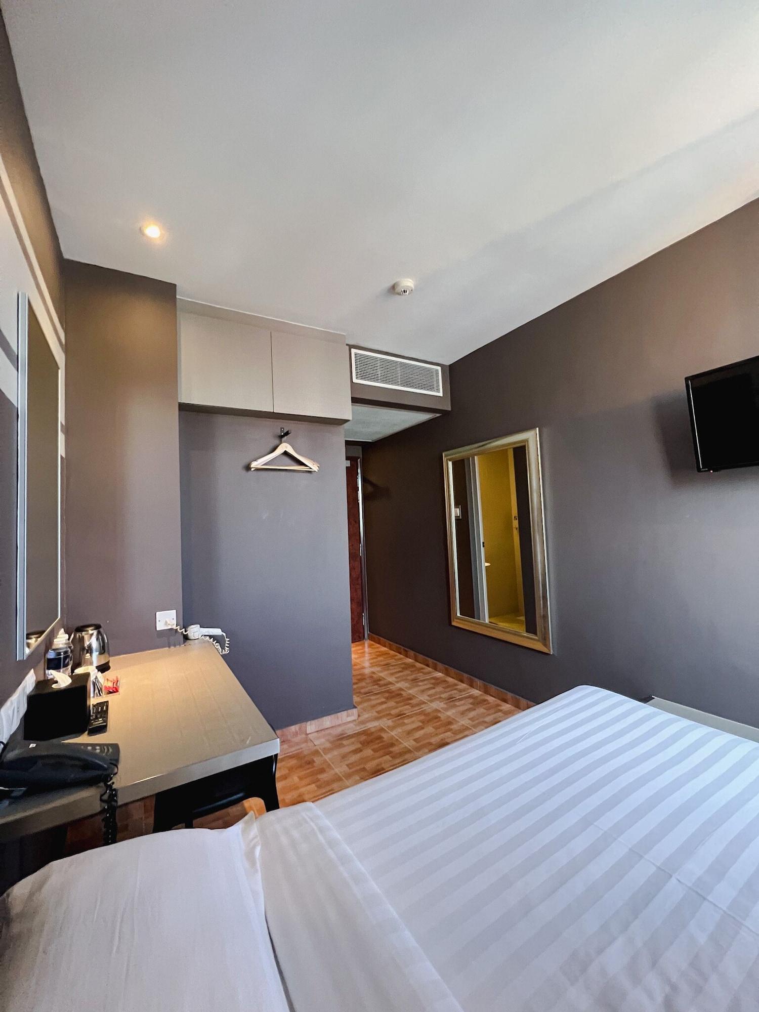 Fragrance Hotel - Kovan Singapore Exterior photo