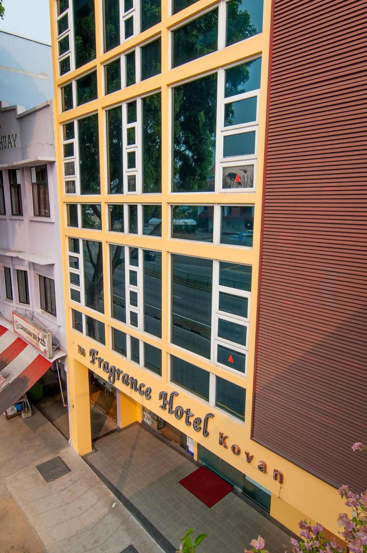 Fragrance Hotel - Kovan Singapore Exterior photo
