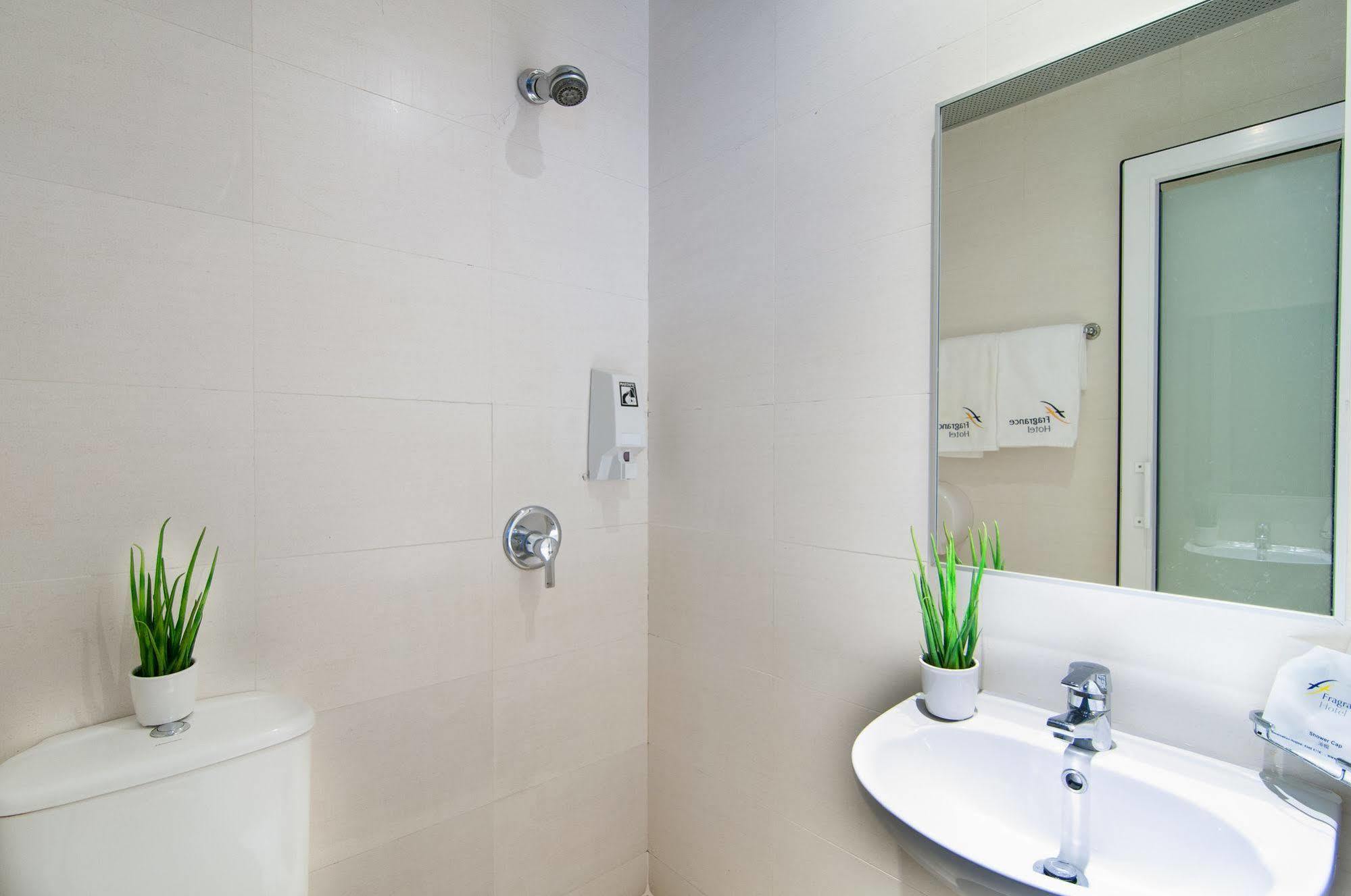 Fragrance Hotel - Kovan Singapore Exterior photo